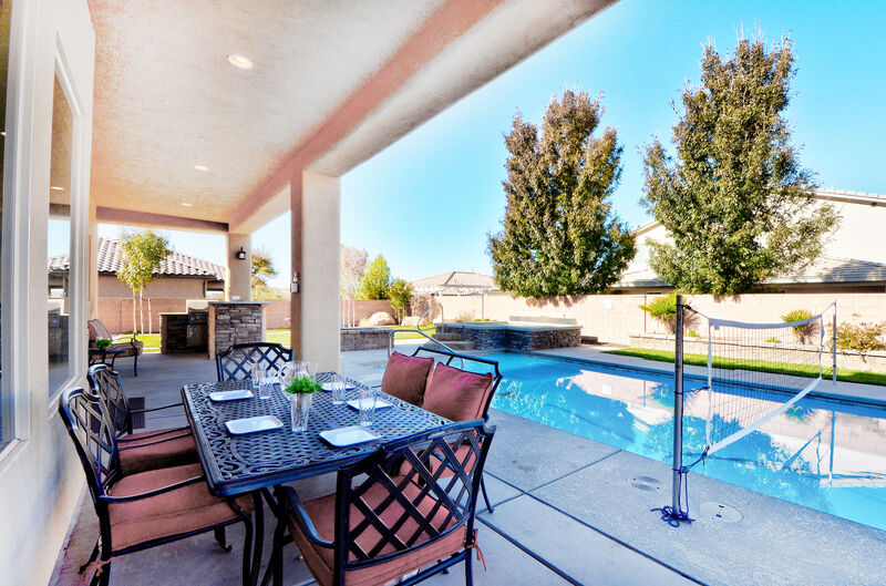 Sand Hollow 3370 LuxeVaca