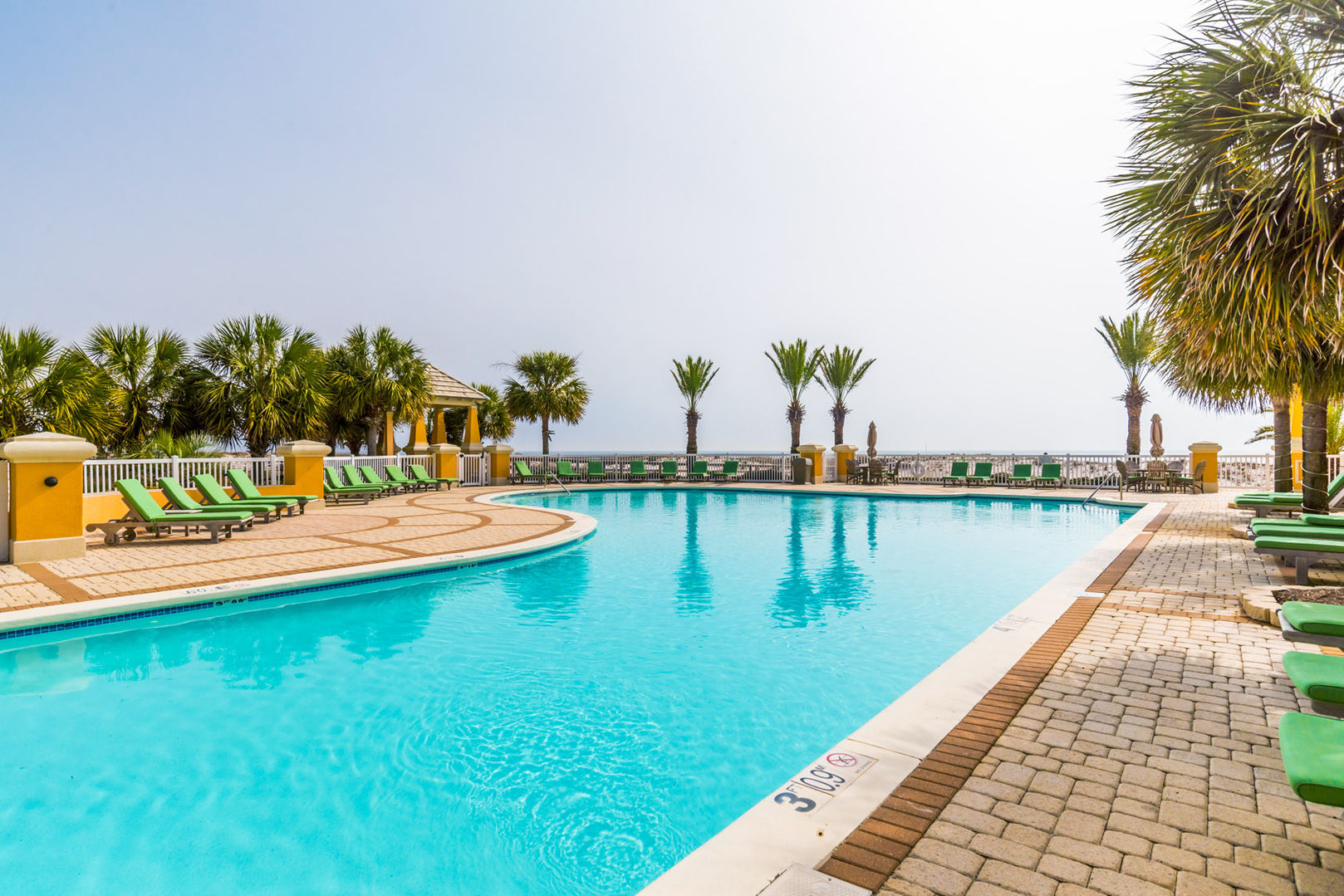 » Reserve La Brisa (Martinique 201W) Harris Vacation Rentals