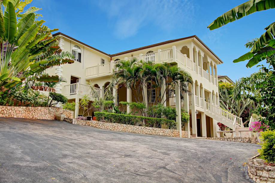 Thomas House Montego Bay Jamaican Treasures