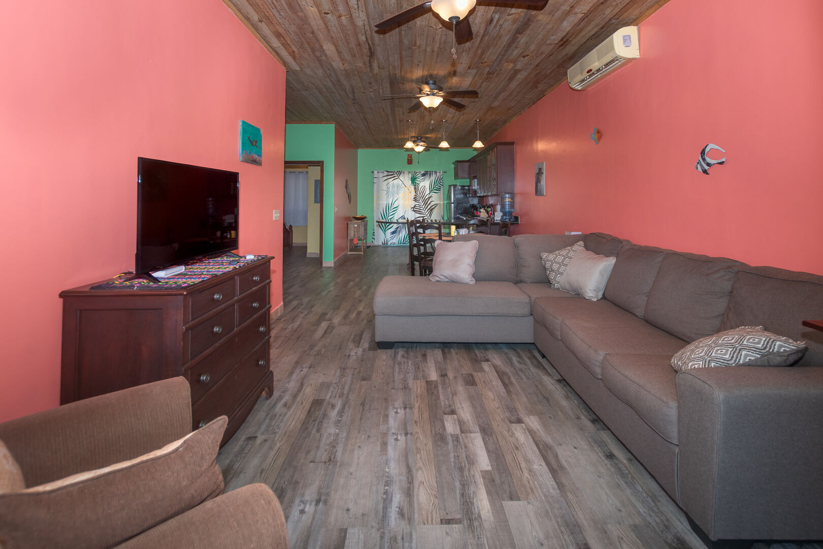 Roatan Vacation Rentals Sunset Villas Unit 12D in West End Roatan Vacation Rentals