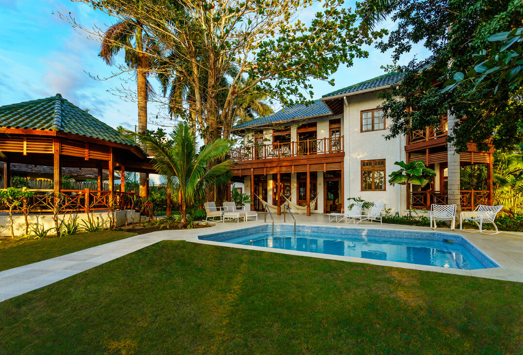 Cottonwood Villa on the Beach, Idle Awile, Negril Villas Jamaican