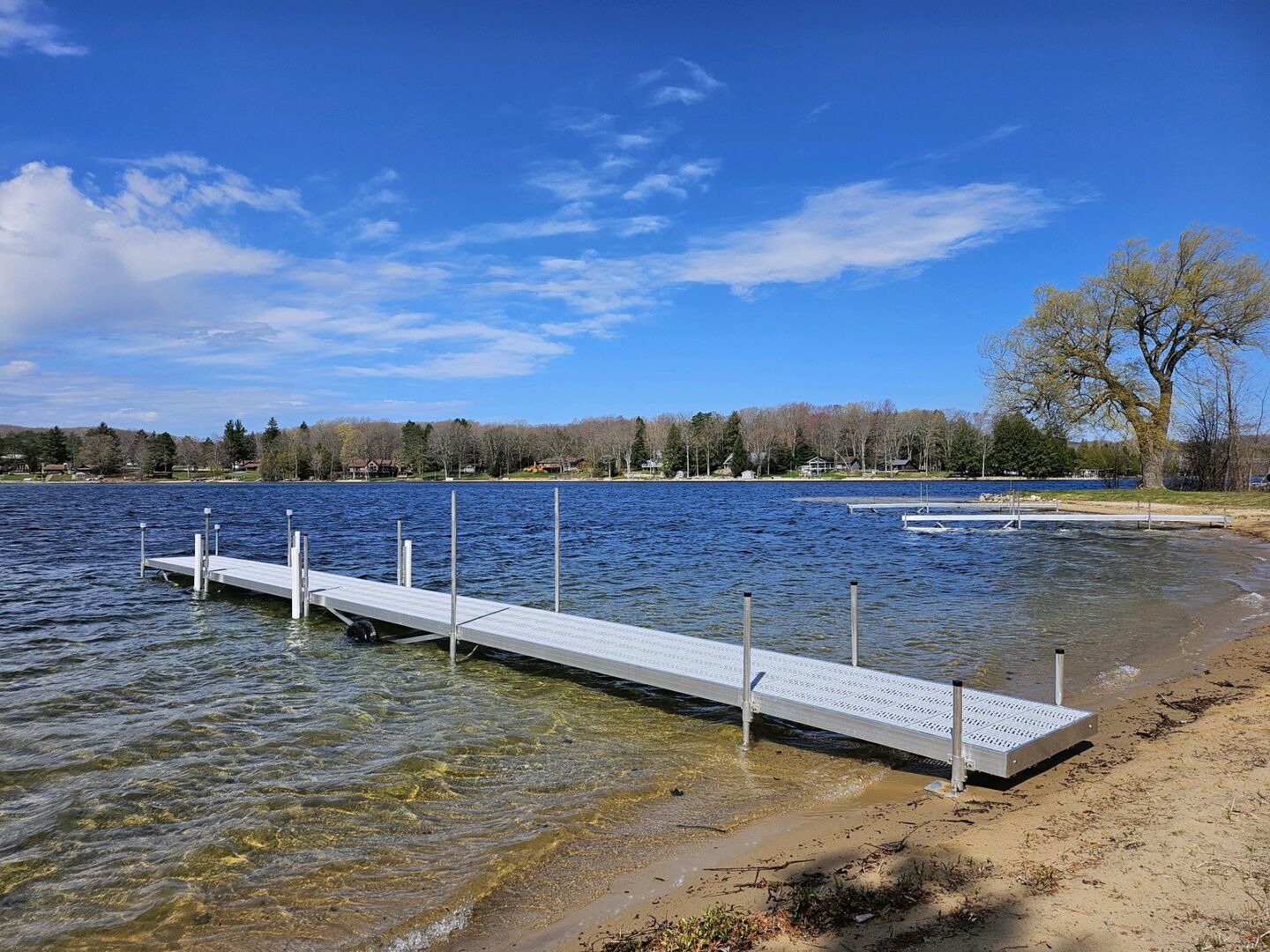 Paradise Properties USA CENTRAL LAKE CABANAS2 on Intermediate Lake