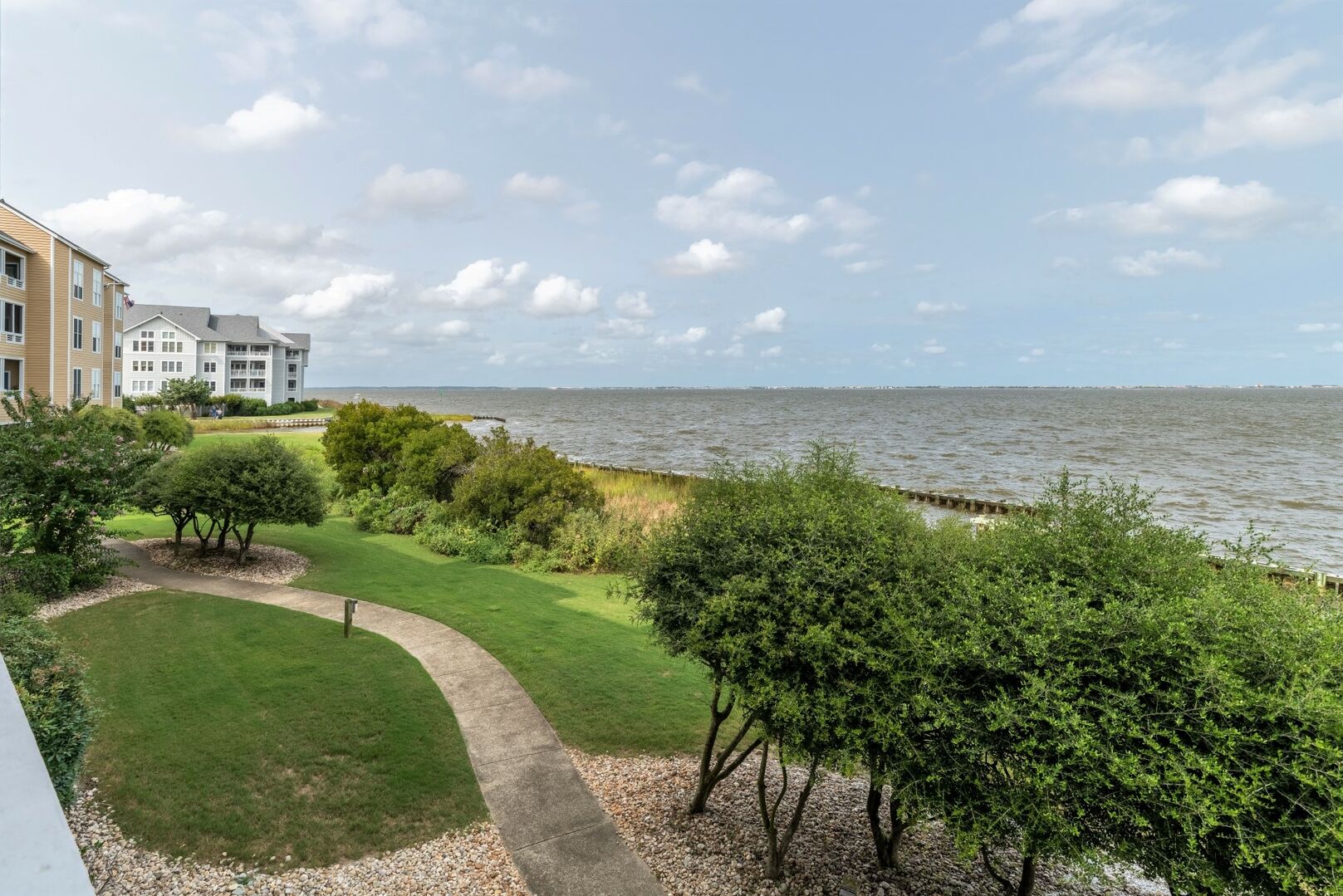 Pirate's Cove Realty B1013 Stunning Soundfront Getaway in SOUND