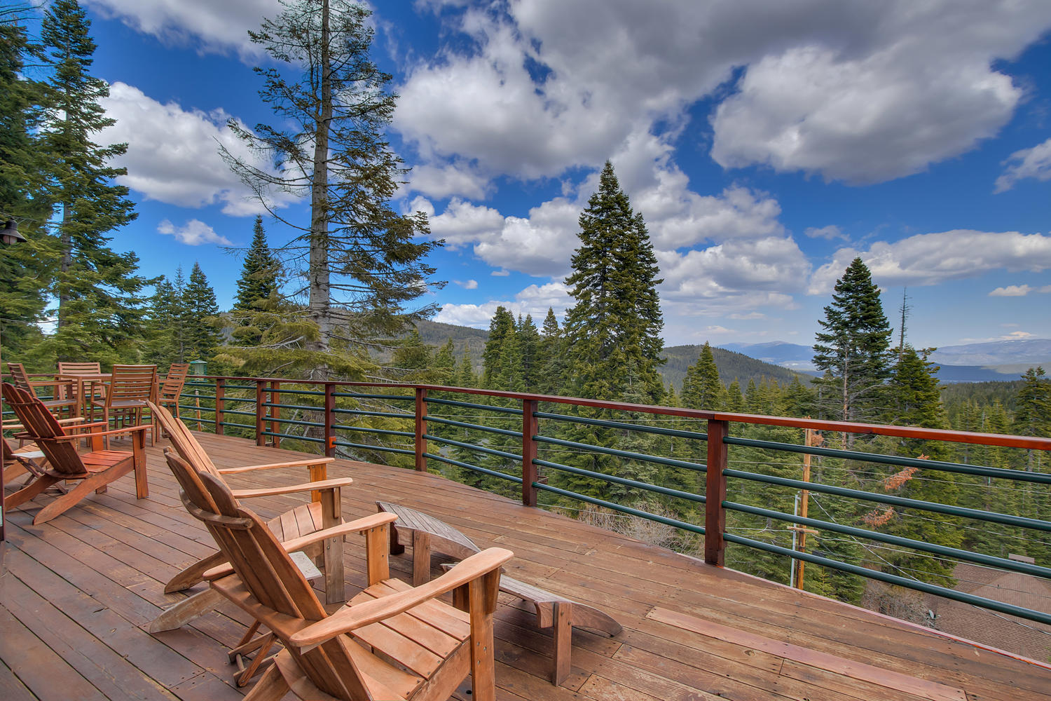 Falcon's Eye View Retreat House for Rent in Truckee CA Tahoe Signature