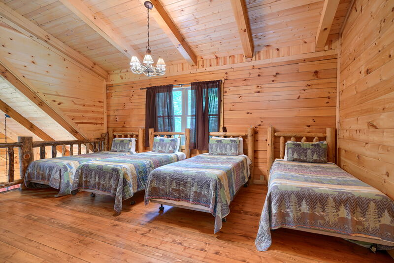 Twin Creeks Lodge Vacation Rental in Hocking Hills Buffalo Cabins