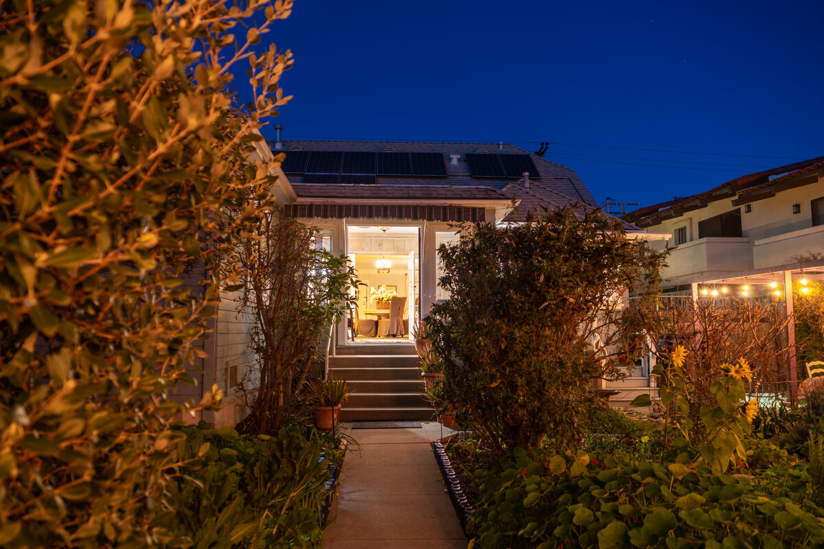 Stay at Anacapa Cottage Santa Barbara Vacation Home Rental Paradise