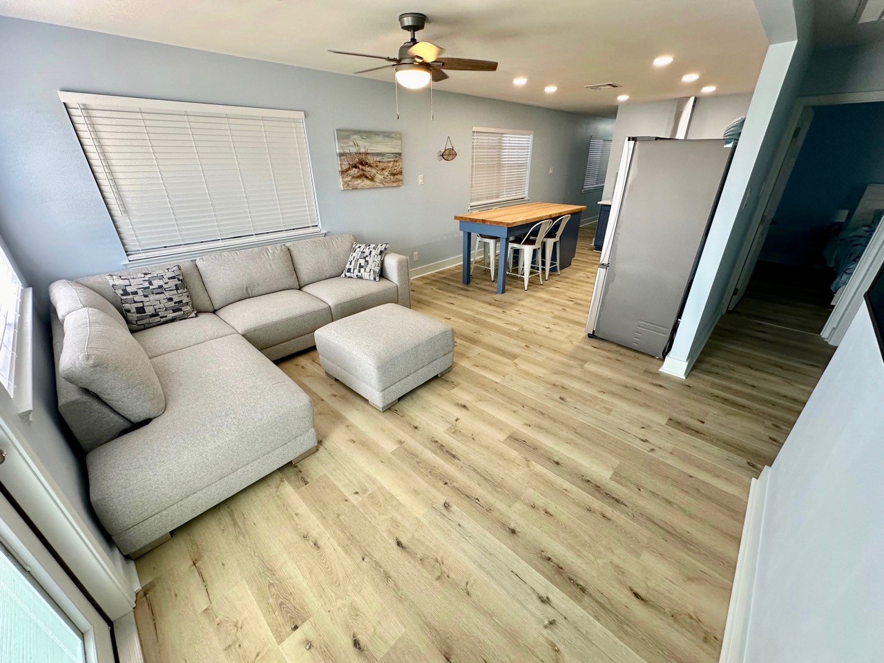 First Mate Vacation Rentals House Upstairs in Waterfront