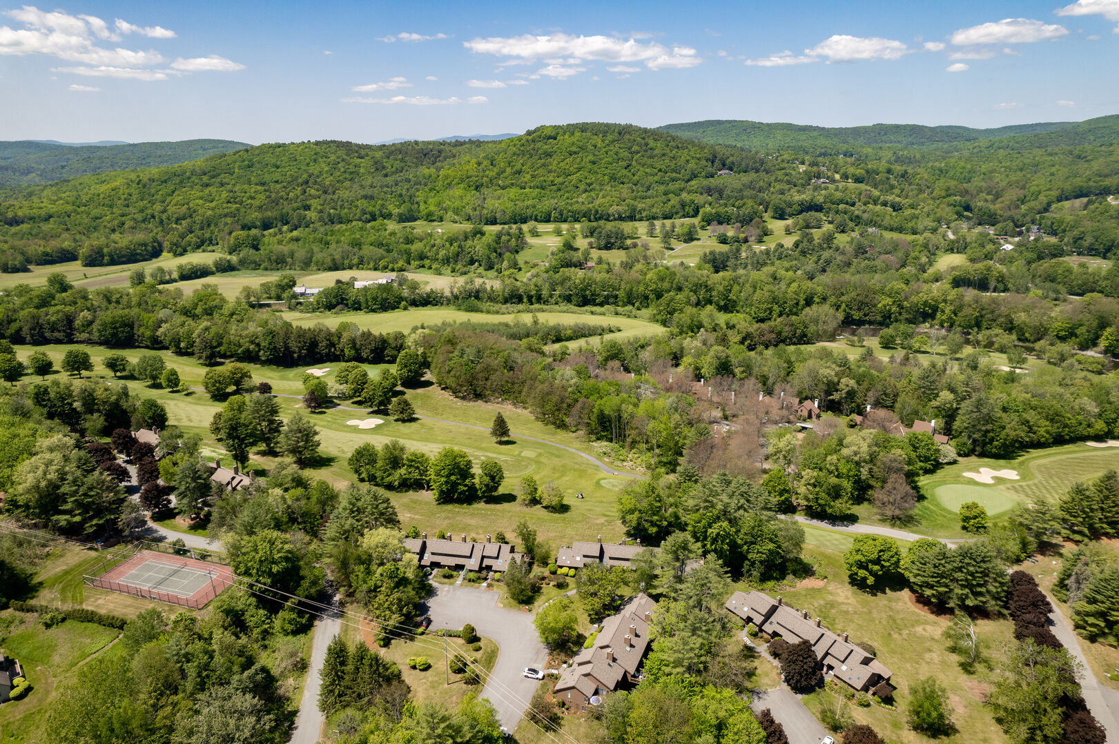 Quechee Lakes Rentals Landmark 1B in Quechee Quechee Lakes Vacation