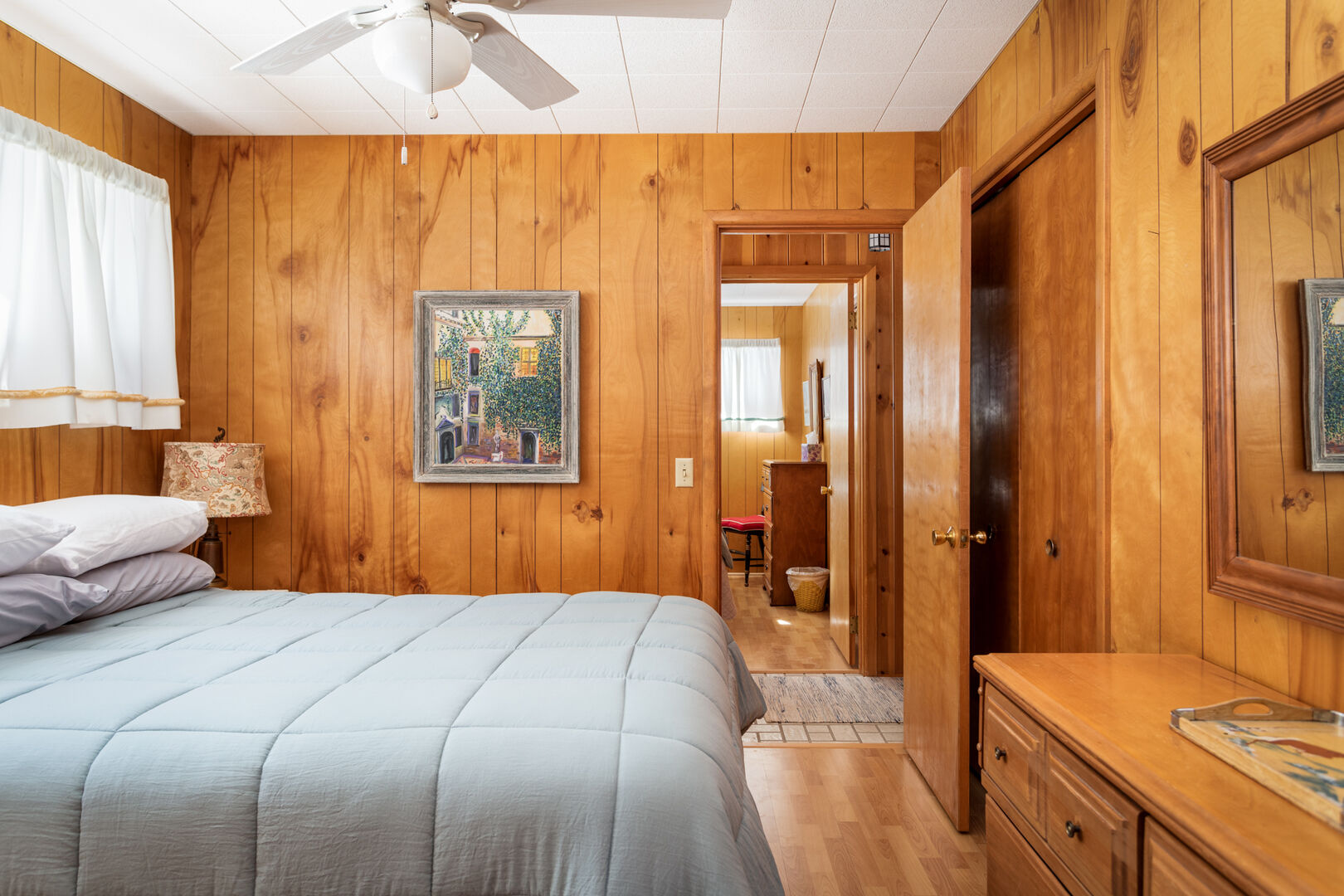 TORCH LAKE CLASSIC COTTAGE Paradise Properties USA