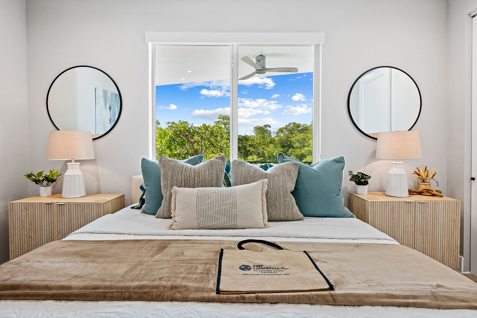 Book River House Waterfront Vacation Rental In Fort Lauderdale