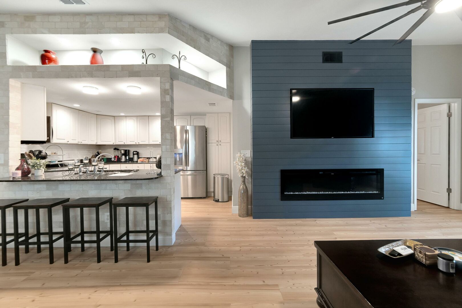 Newly Renovated Home Near MacDill/Ballast Point! Walk to Gadsden Park! Lage Real Estate