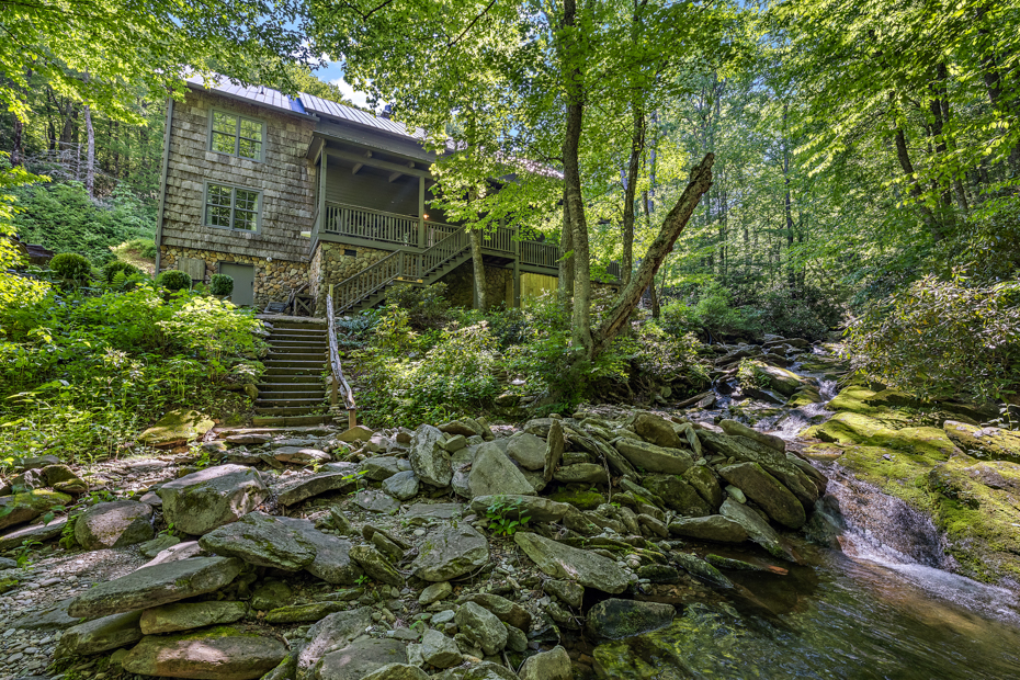 » Carolina Cabin Rentals Lost Creek Lodge in Blowing Rock, NC