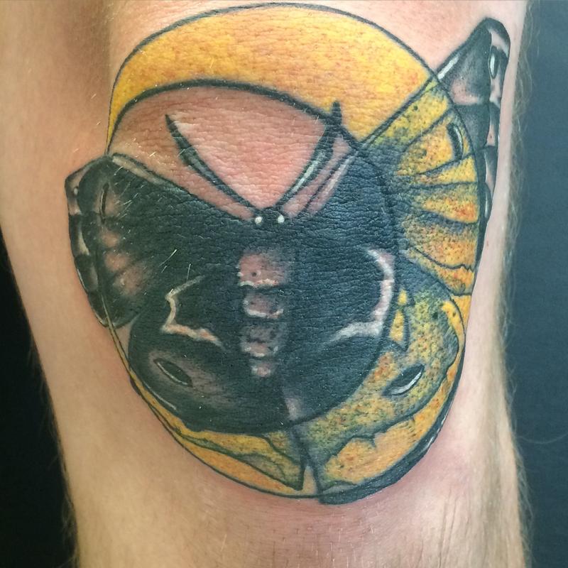 Knee jammer by Chuck Day TattooNOW