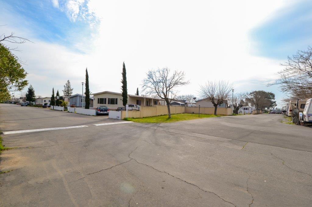 Galt Mobile Estates Mobile Home Community in Galt, CA