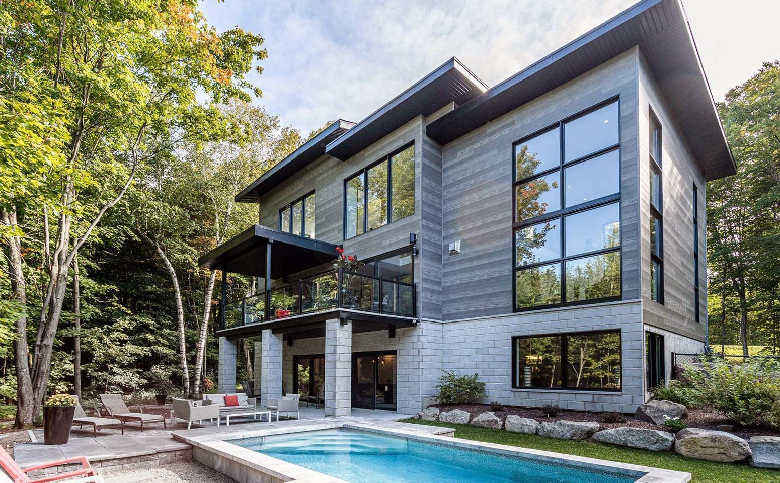 Black House the beauty of black siding Gambrick