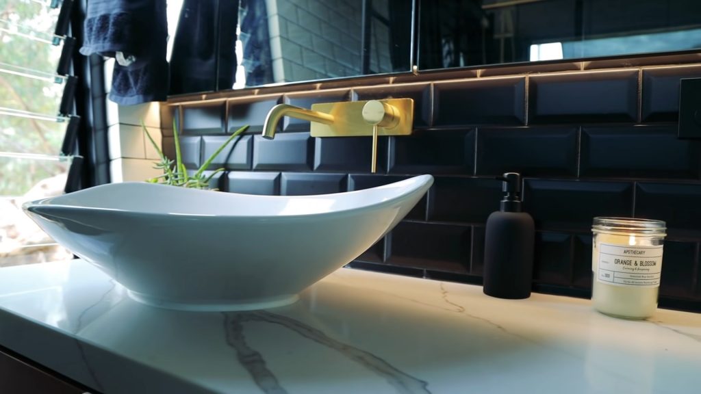 Do Tiny Houses Have Bathrooms Tiny House Amenities