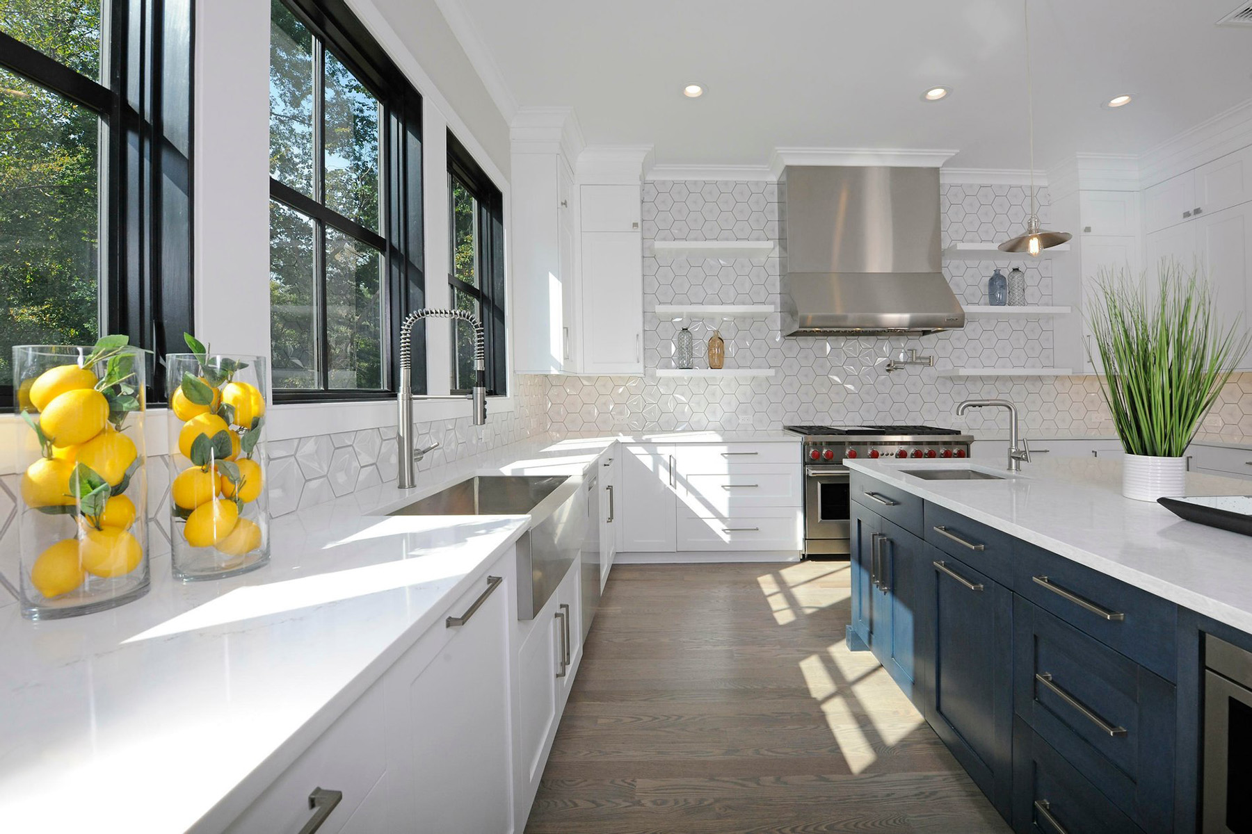 do black windows fade 15 Modern Design