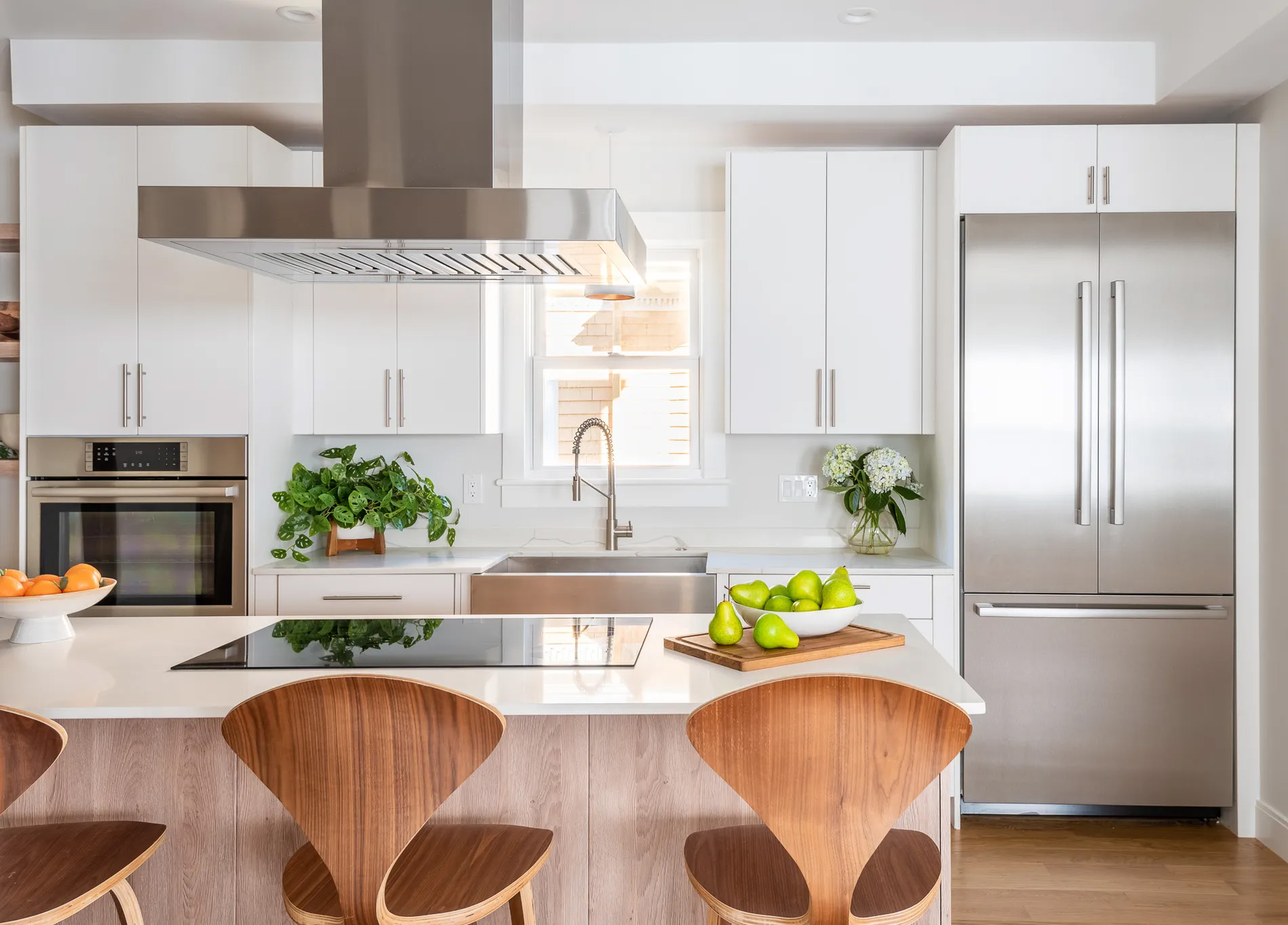 contemporary kitchen island with wood chairs Modern Design