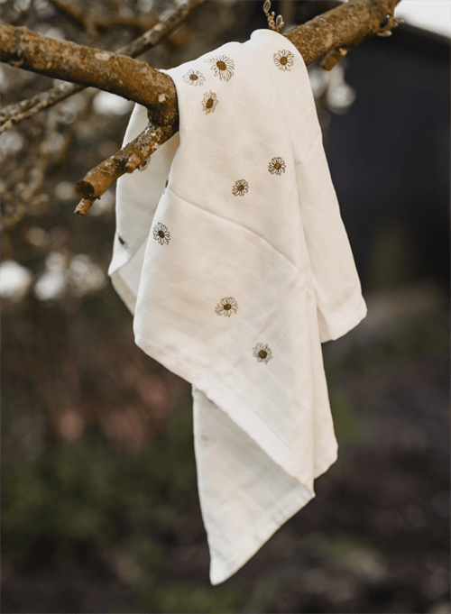 Muslin Blanket, Daisy