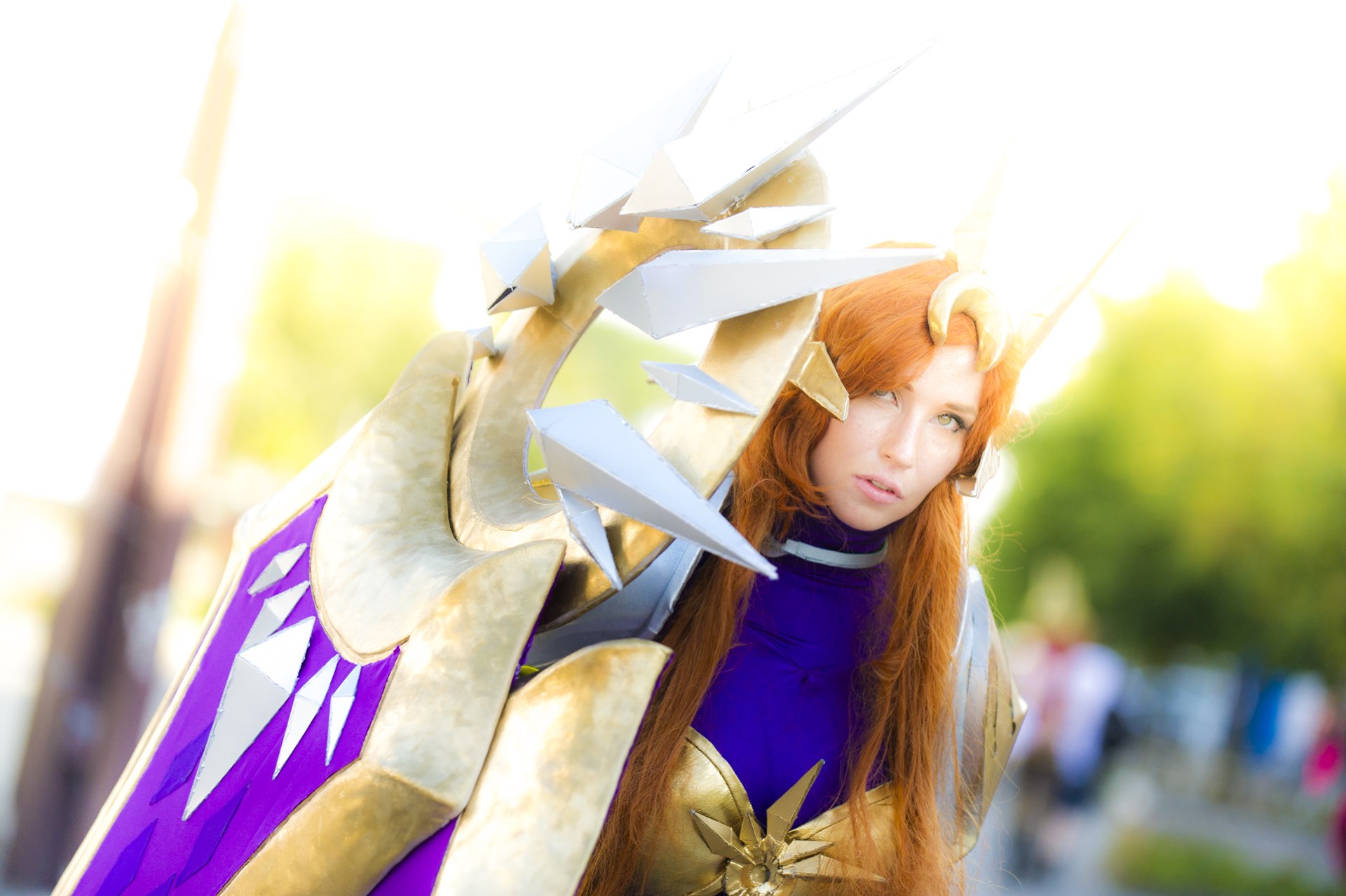 Leona
