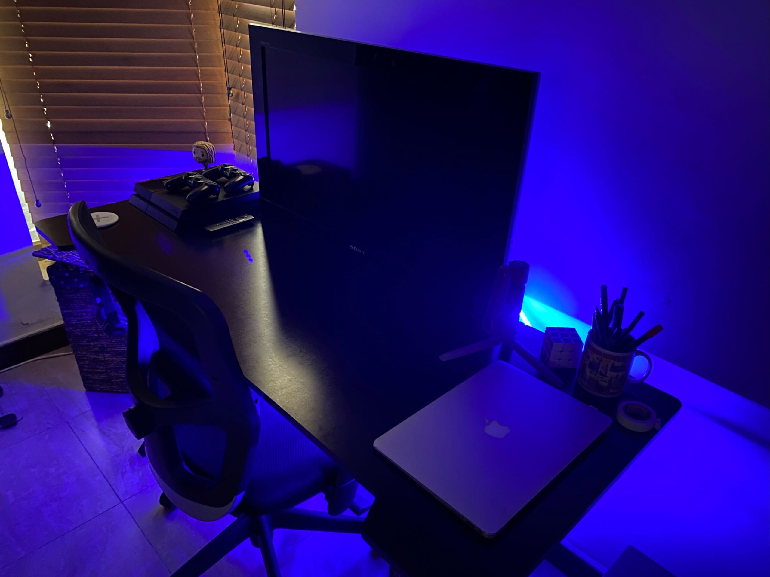 Gamix GT2 GameOver Gaming Table The Ultimate Gaming Experience