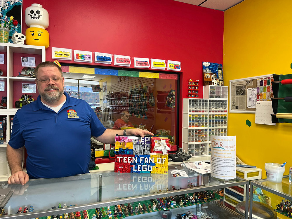 The Brick House New Lego Store Open In Moline atelieryuwa.ciao.jp