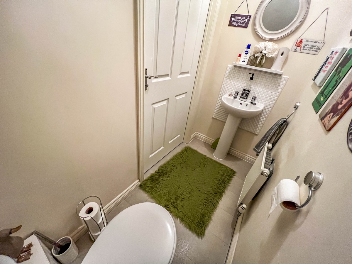 3 bedroom Terraced house for sale Cascade Way, Dudley