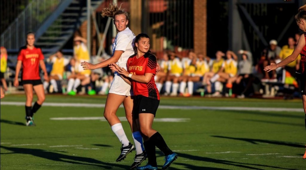 Women’s soccer scores late win THE GANNON KNIGHT