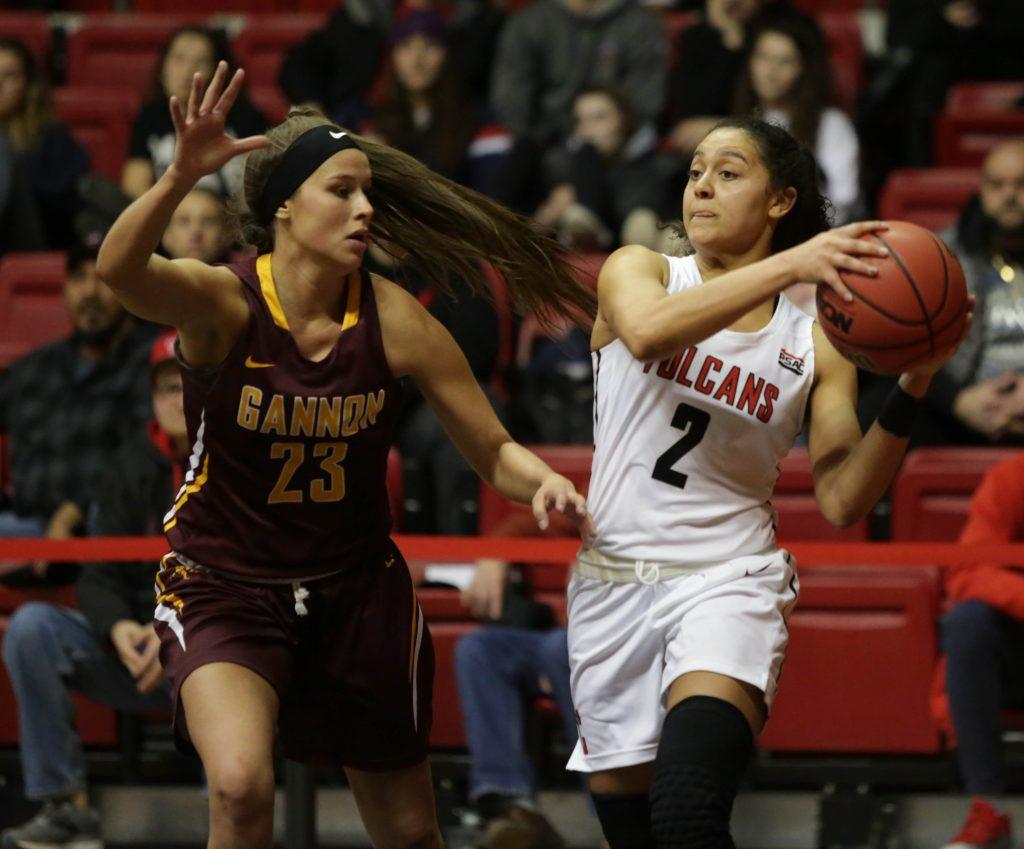 Women’s basketball looking to defend PSAC title THE GANNON KNIGHT