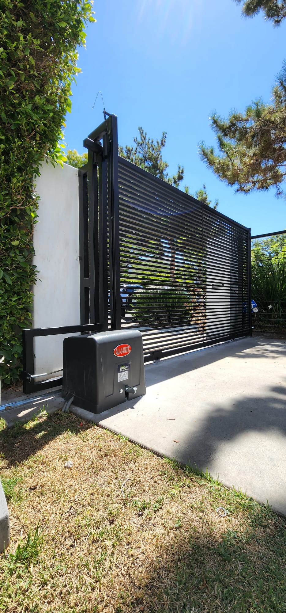 Silence Garage Door And Gates Los Angeles