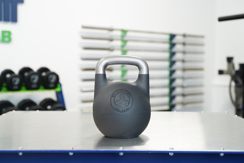 Kettlebells vs Dumbbells Which is Best? (2024) Garage Gym Lab
