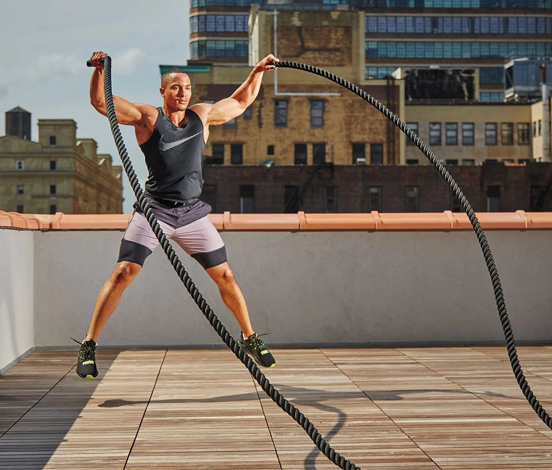 20 HIIT Battle Rope Workouts (And How To Do Them Properly)