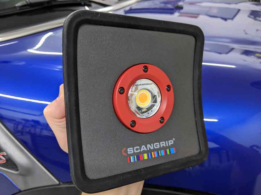 Best Garage Lights For Detailing [Home Garage Setup]