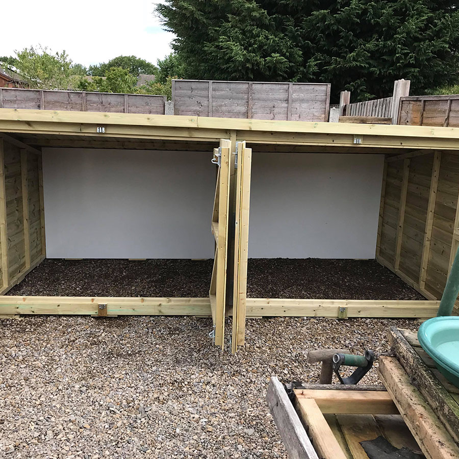 Falconry Weathering Area