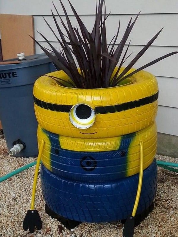 20 DIY Tire Planters That Will Catch Your Attention