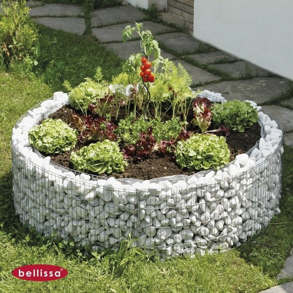16 Amazing and Cool Raised Garden Bed Ideas For Your Backyard
