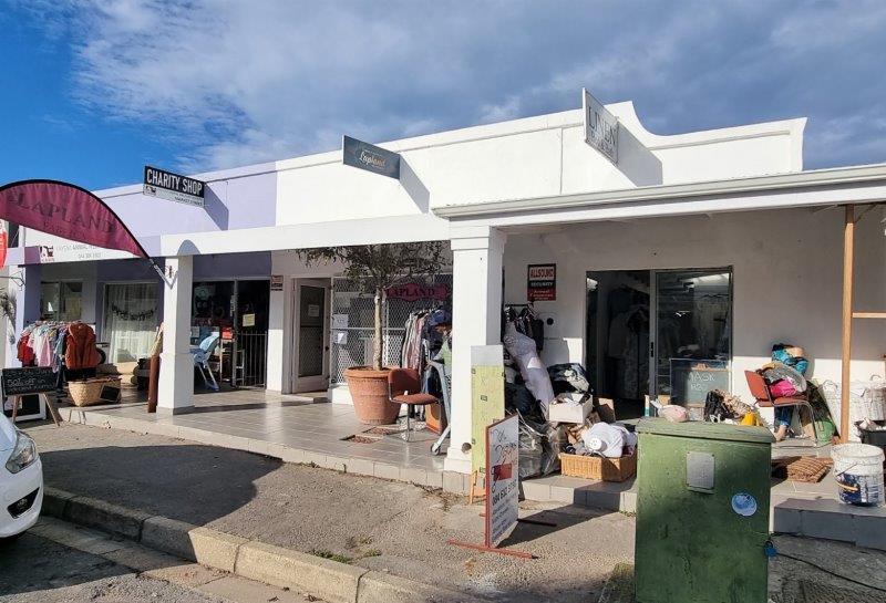 Commercial Property Section 1 In Knysna With A Monthly Return Garden