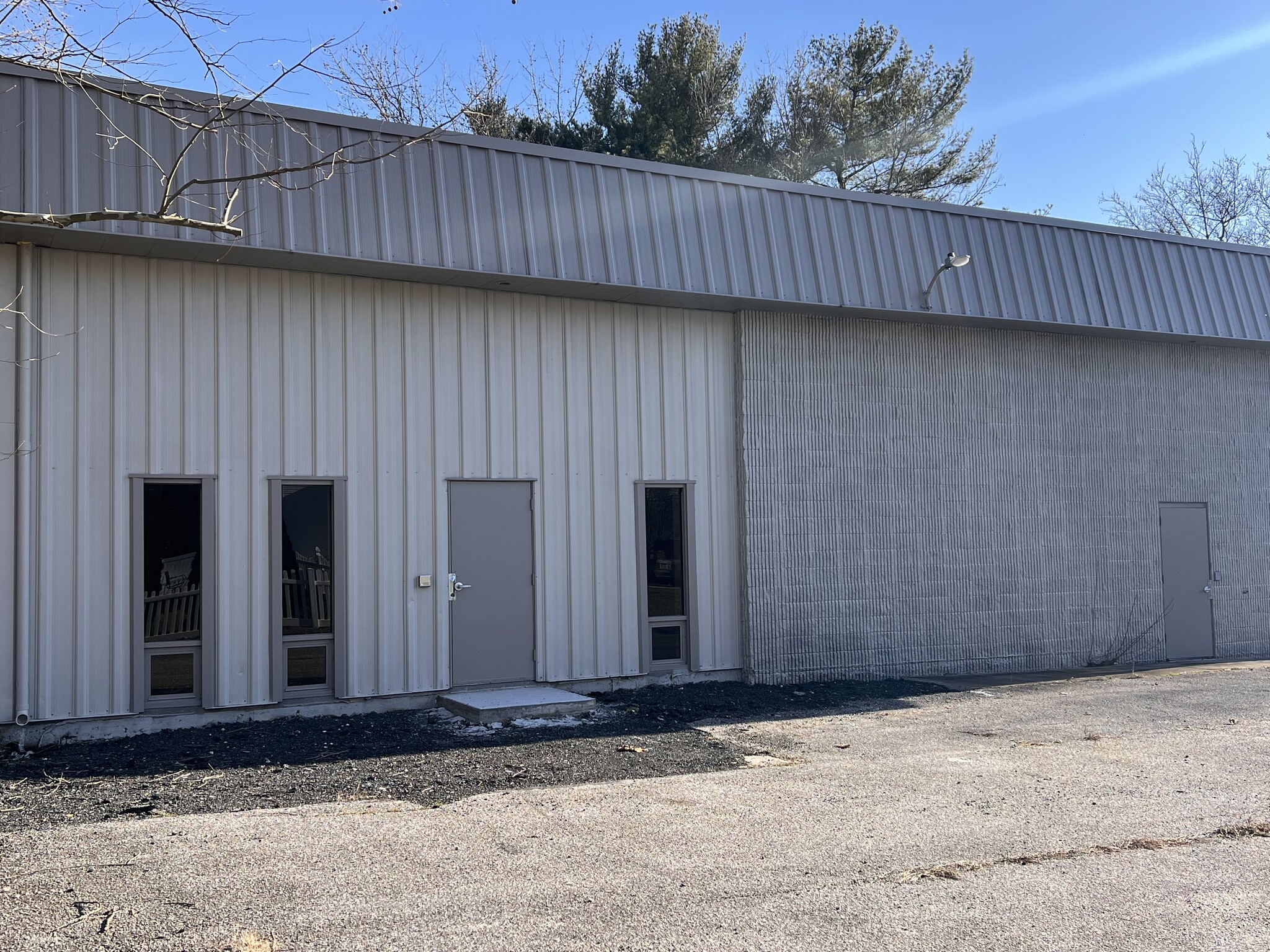 405 Laburnum Rd GARDNER Commercial Realty Commercial Real Estate