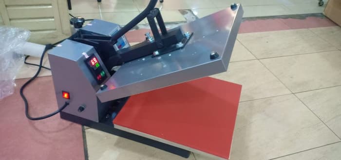 12 Jenis Sablon yang Digunakan Pada Bisnis Konveksi (Manual & Digital)