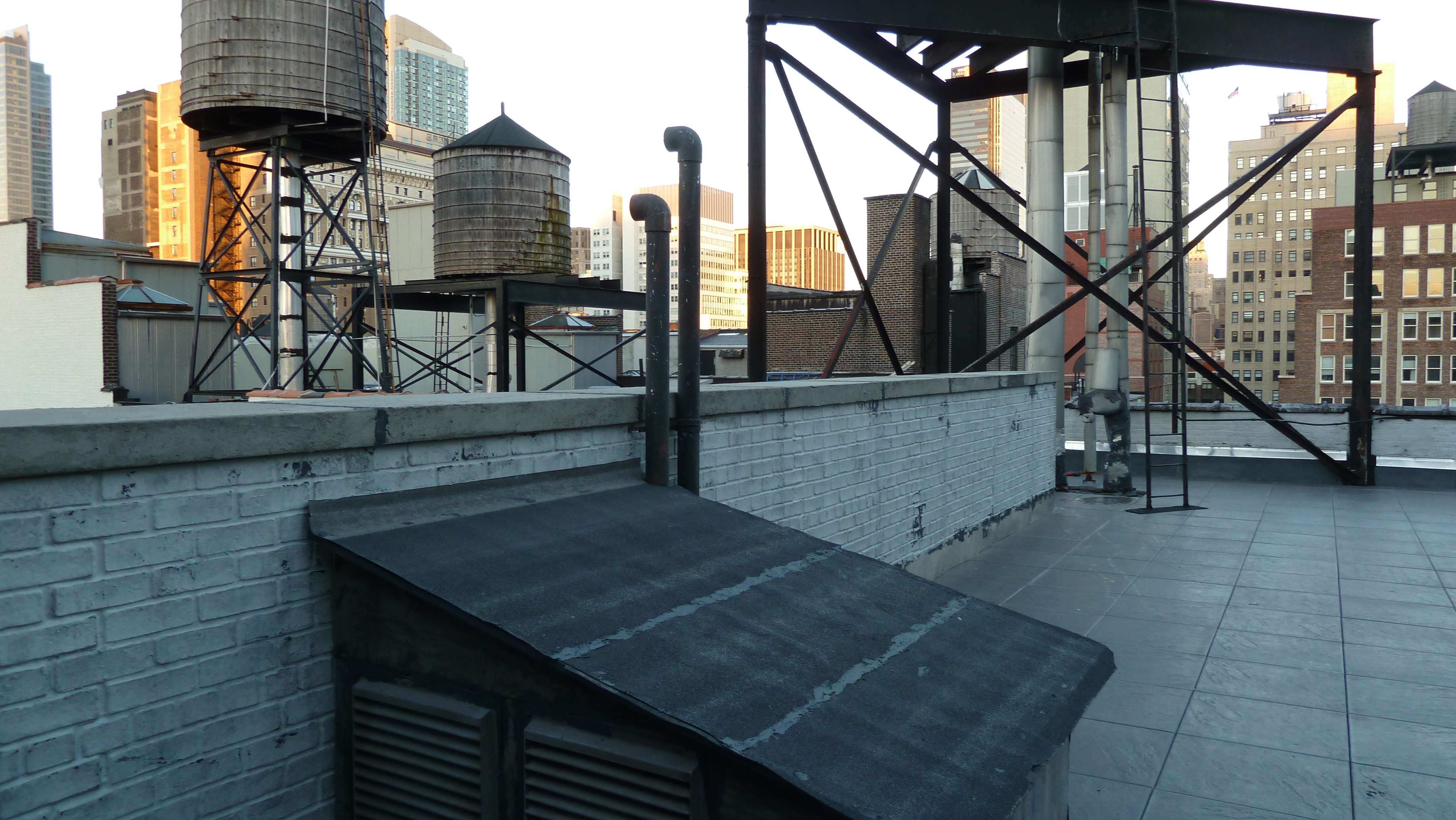 Gary's Lofts Lofts and Studios for still photography, video and film shoots.