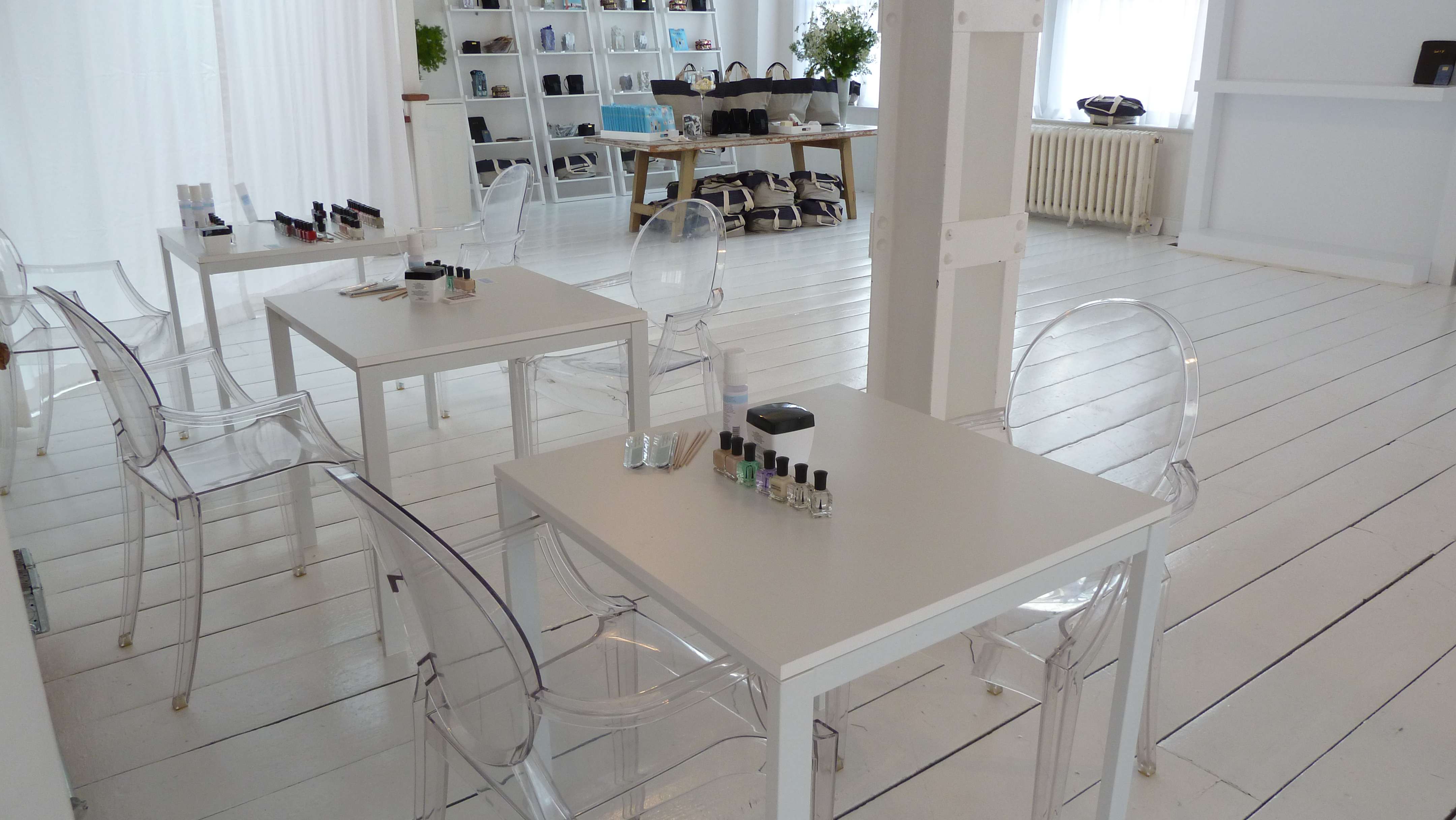 Gary's Lofts Lofts and Studios for still photography, video and film shoots.