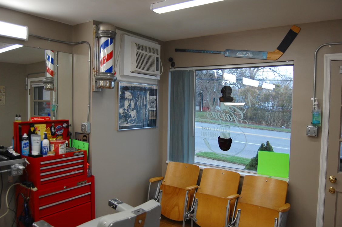 Garza’s Cutting Zone "Where Looking Good Is Understood"