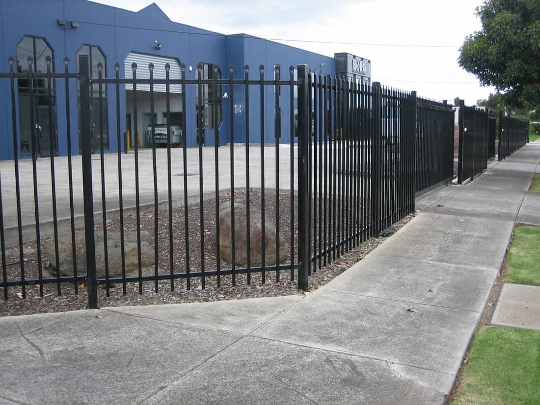 11min Dandenong Gate Co. Pty Ltd