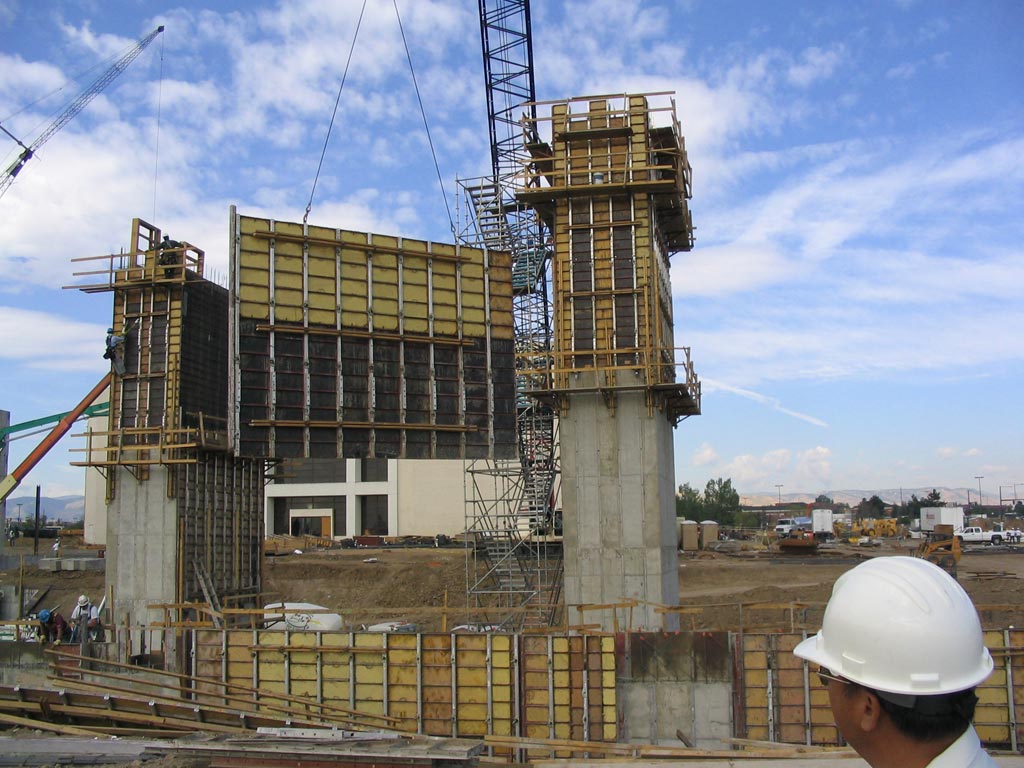 A large expanse of a job with shafts, interior and exterior forms