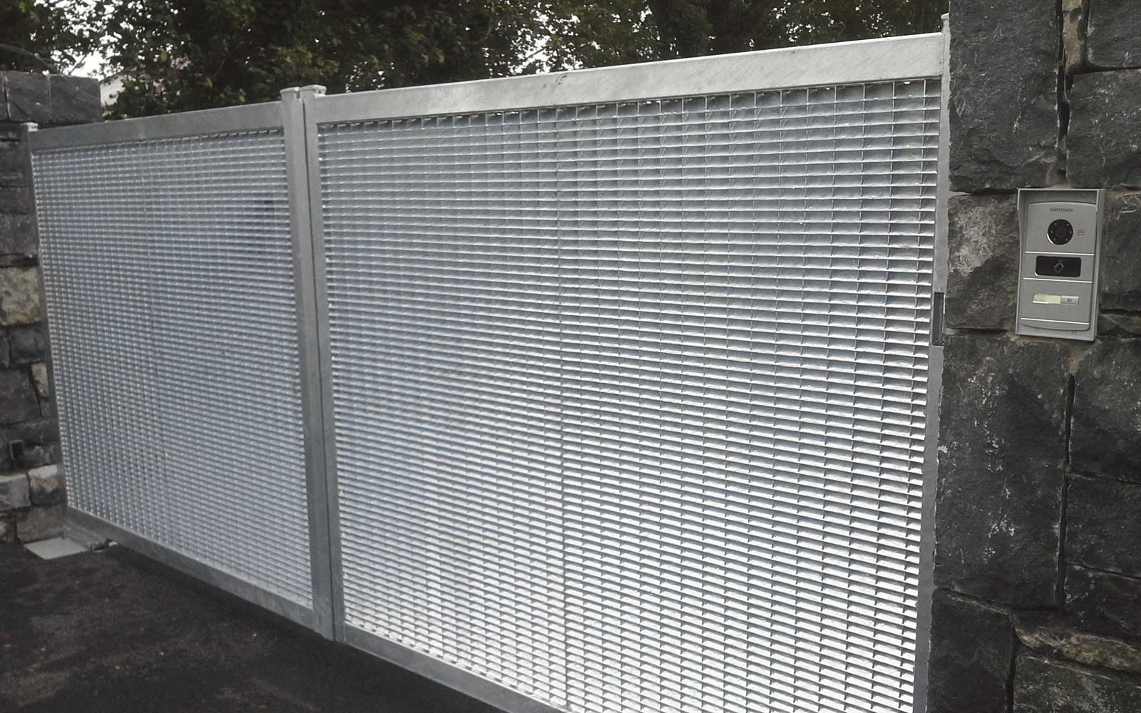 Mike Cummins Gates Galway CALL 087 2941366