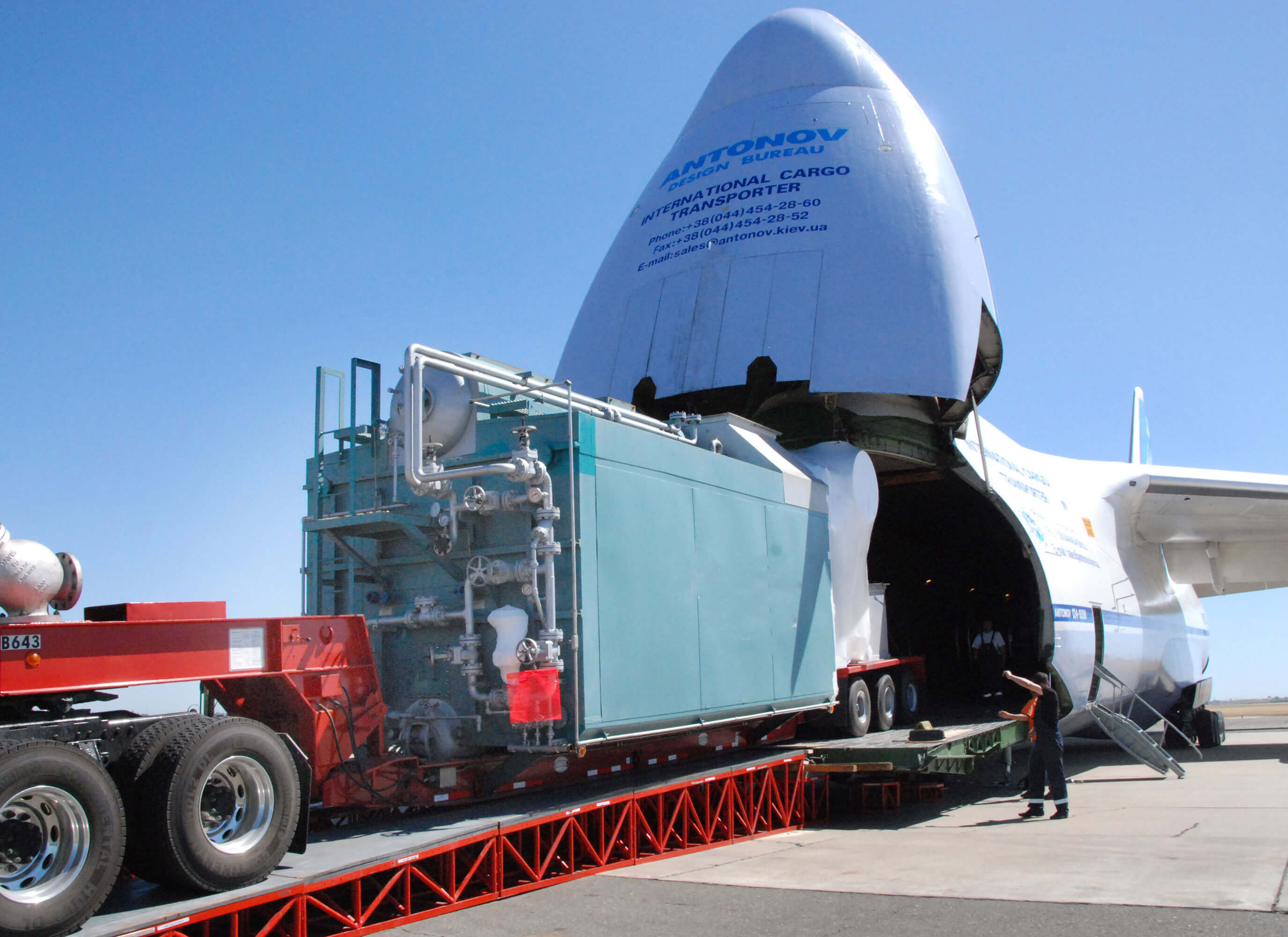 International Freight Forwarder Global Logistics & Transportation