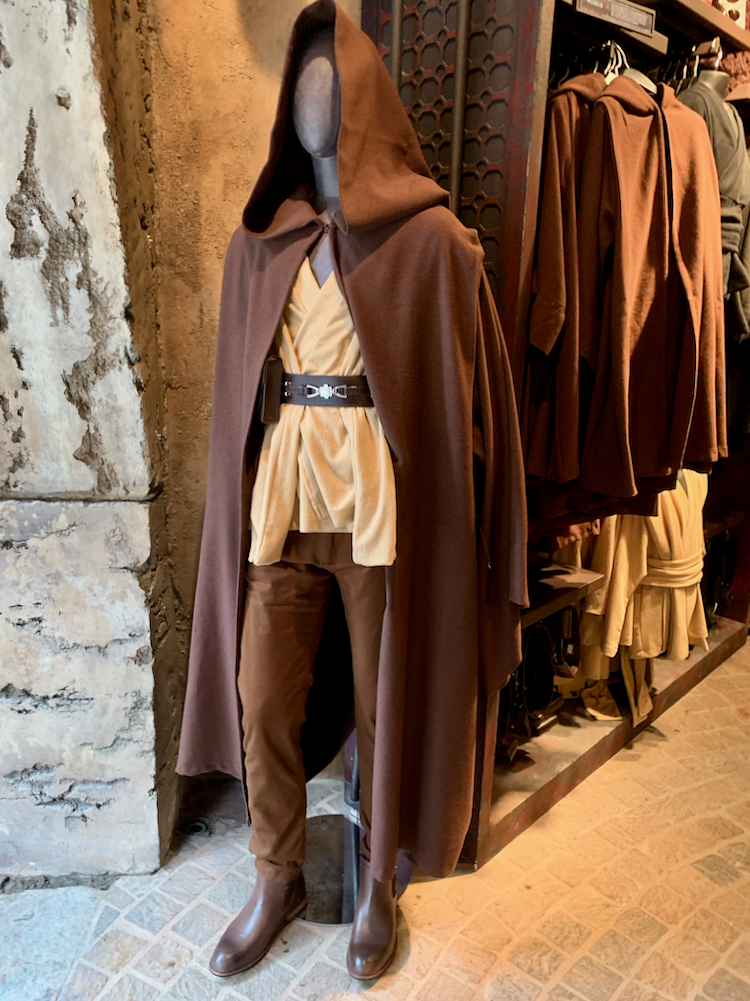 Star Wars Galaxy's Edge Guide At Disneyland Gather Lemons