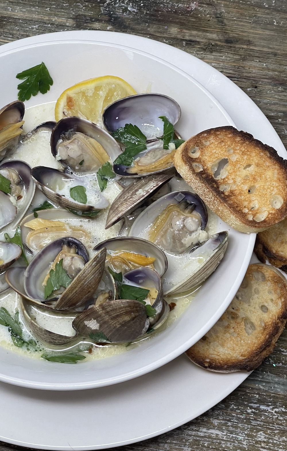 Garlic Butter Steamed Clams recipe