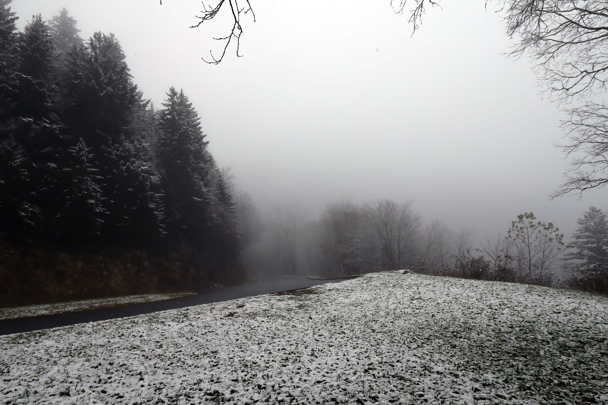 The First Smoky Mountain Snow of the 202122 Fall/Winter Season The