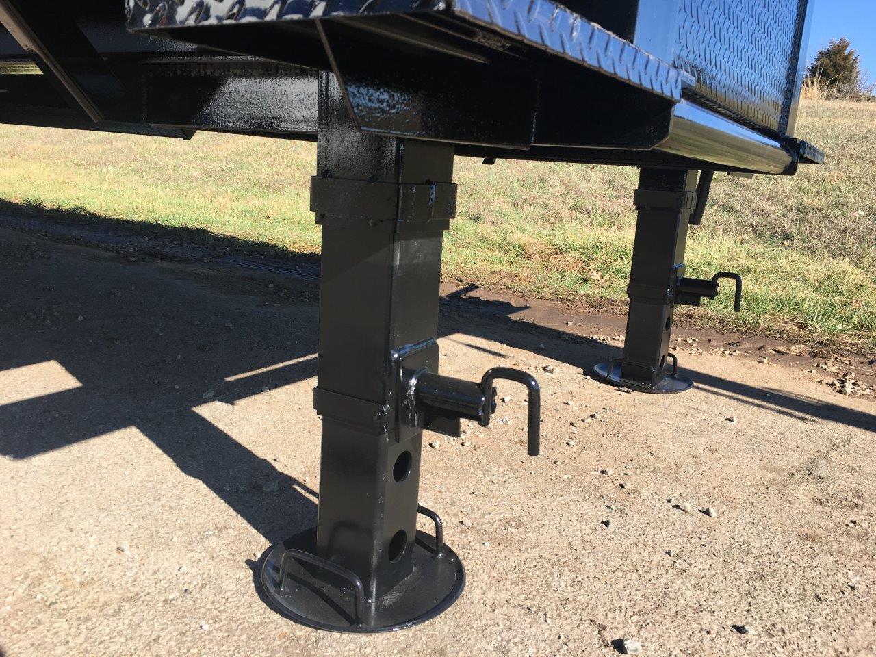 Gooseneck 30k TriAxle Gatormade Trailers